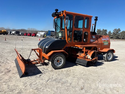 2017 Broce Broom CRT 350 Self-Propelled Broom