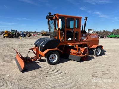 2017 Broce Broom KR-350 Selbstfahrendes Kehrbesen