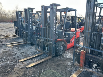 2022 Heli CPCD30-KU20H 5335 lb Pneumatic Tire Forklift