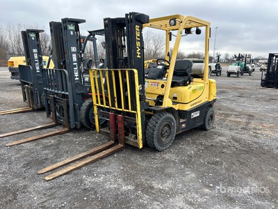 2016 Hyster 4600 lb Pneumatic Tire Forklift