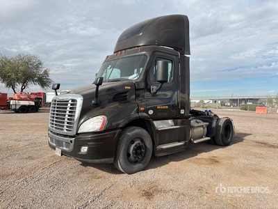 2017 Freightliner Cascadia 113 4x2 S/A Day Cab Truck Tractor