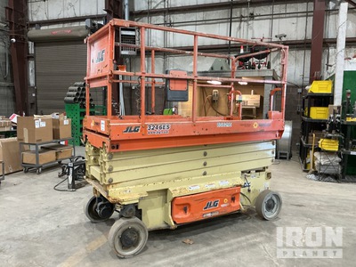 2016 JLG 3246ES Electric Podnośnik nożycowy