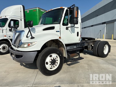 2013 International 4400 T/A Sleeper Truck Tractor