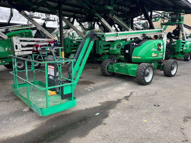 2017 JLG 600AJ 4WD Dual Fuel Articulating Boom Lift 2017 JLG 600AJ 4WD Dual Fuel Articulating Boom Lift