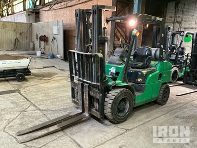 2012 Mitsubishi FG30N Pneumatic Tire رافعة شوكية