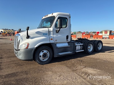 2018 Freightliner Cascadia 125 6x4 T/A Day Cab Truck Tractor