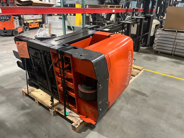 2020 Toyota 8BPUE15 2400 lb Order Picker