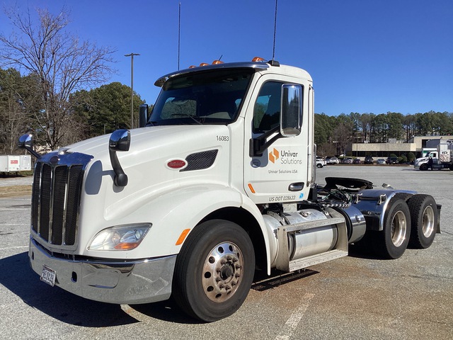 2016 Peterbilt 579 6x4 T/A Day Cab Truck Tractor