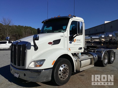 2016 Peterbilt 579 6x4 T/A Day Cab Truck Tractor