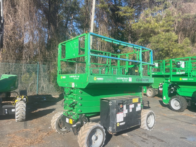 2016 Genie GS-4069DC Electric Scissor Lift