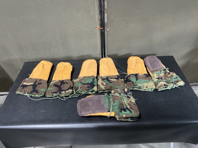 (90) Pairs of Extreme Cold Weather Mittens
