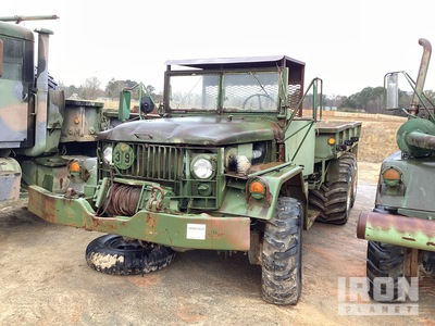 1968 M35A2 2 1/2 Ton 6x6 Cargo Truck