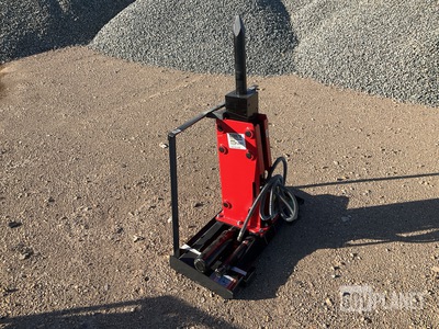 Raytree RMH680 Skid Steer Hydraulic Hammer - Unused