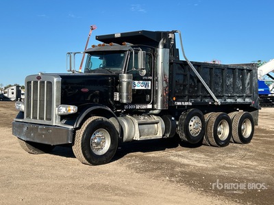 2022 Peterbilt 389 8x4 شاحنة قلابة /ثلاثة محاور