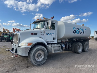 2016 Peterbilt 348 4000 gal 6x4 Water Truck