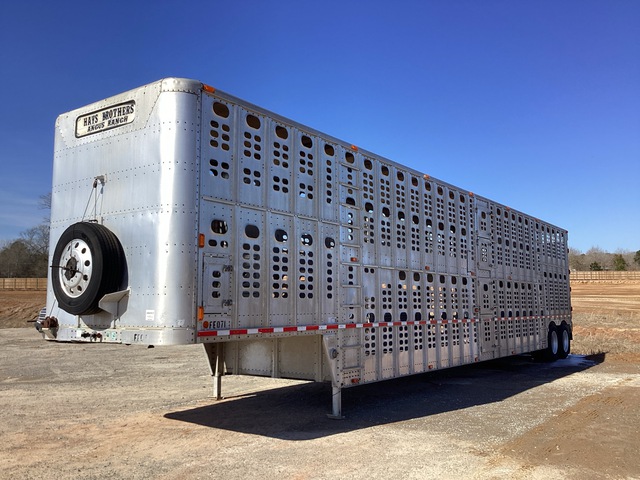 1999 Wilson PSDCL-302 53 ft T/A Livestock Trailer