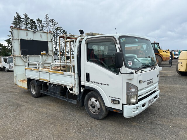 2009 Isuzu ELF NPR 85 4x2 Traffic Control Truck