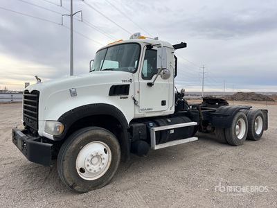 2013 Mack GU713 6x4 Day Cab Prime Mover