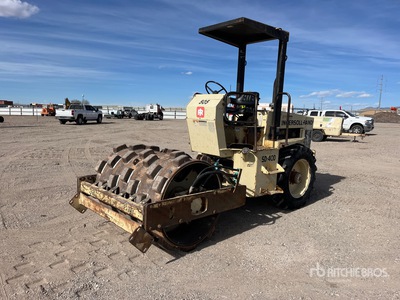 1992 Ingersoll Rand SD40D Smooth Drum Compactor