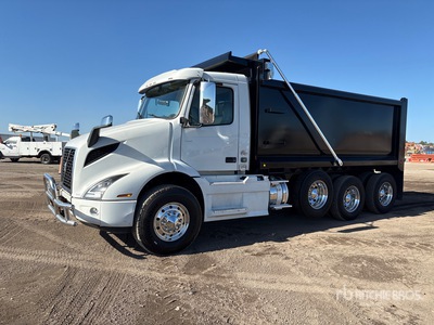 2020 Volvo VNR Tri/A-kiepwagen