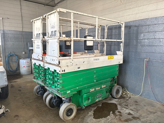 2015 JLG 2632ES Electric Scissor Lift