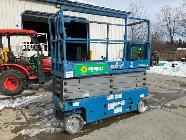 2017 Genie GS-2632 Electric Scissor Lift