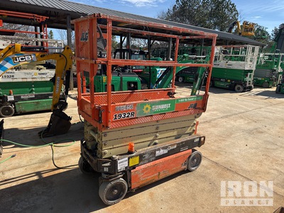 2017 JLG 1932R Scissor Lift