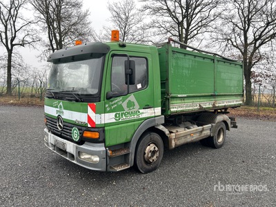 2004 Mercedes-Benz 972.02 S/A Dump Truck