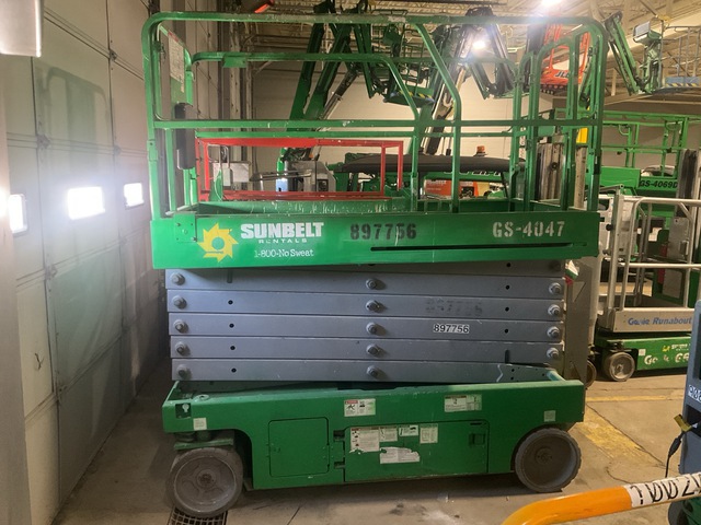 2016 Genie GS-4047 Electric Scissor Lift (Inoperable)