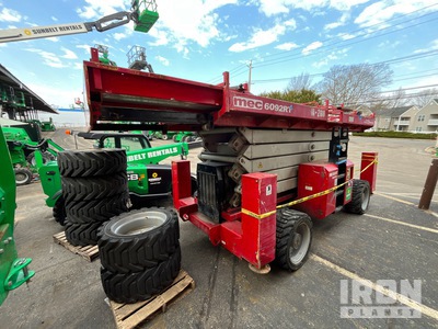 2016 MEC 6092RT 4x4 Diesel Scissor Lift