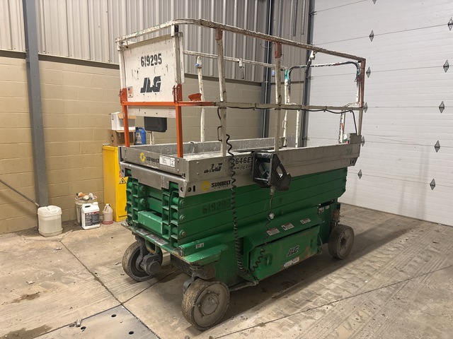 2014 JLG 2646ES Electric Scissor Lift