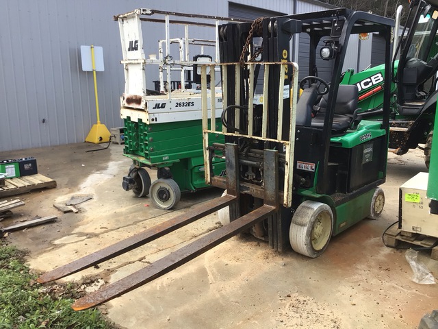 2016 Yale ERC050VGN36TE085 4800 lb Electric Forklift 2016 Yale ERC050VGN36TE085 4800 lb Electric Forklift