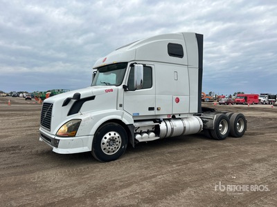 2011 Volvo VNL 6x4 Tracteur Routier Couchette