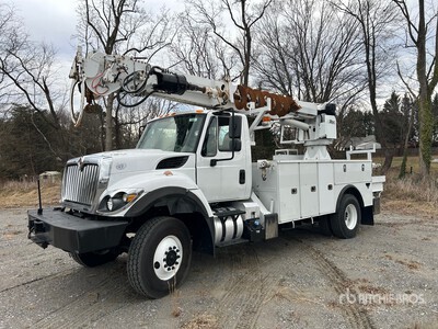 Altec DC47TR on 2016 International 7300 4x4 شاحنة ديجر ديريك