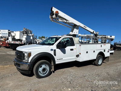 2018 Versalift STE36NE 36 ft on 2018 Ford F-550 4x2 Bucket Truck