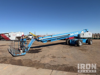 2015 Genie S-125 4WD Diesel Telescopic Boom Lift