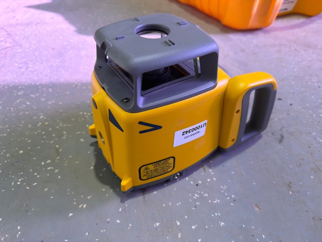 2016 Spectra Precision HV302 Laser Level