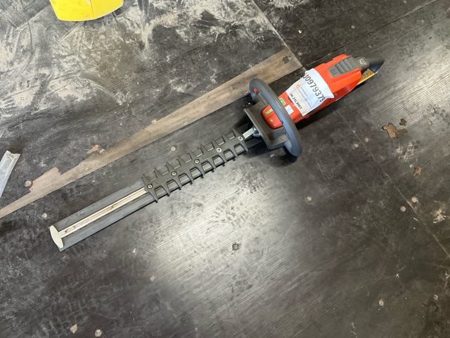 2021 Husqvarna 520iHD60 Hedge Trimmer (Inoperable)