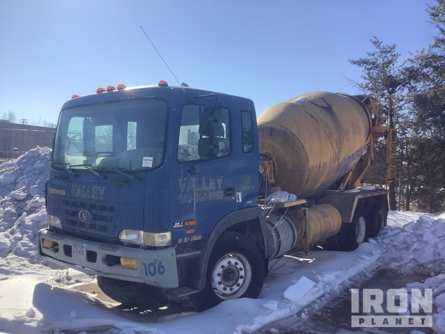 2000 Bering HDMX T/A Mixer Truck