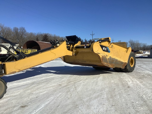 2016 MTS MT-30 4 Tire Hydraulic Pull Scraper