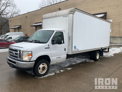2018 Ford E-450 Super Duty Cargo Van