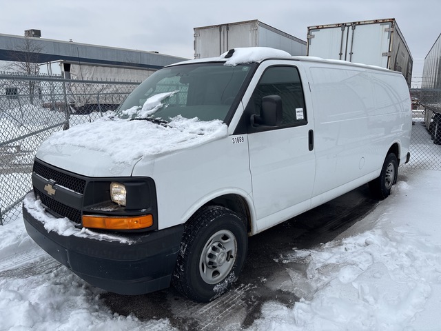 2017 Chevrolet 2500 Cargo Van