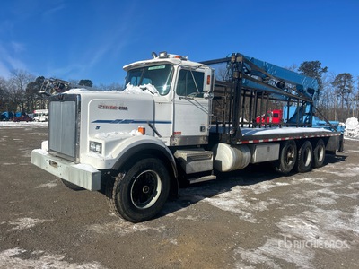 Knuckle Boom on 1997 Western Star 4800 8x4 Boom Truck