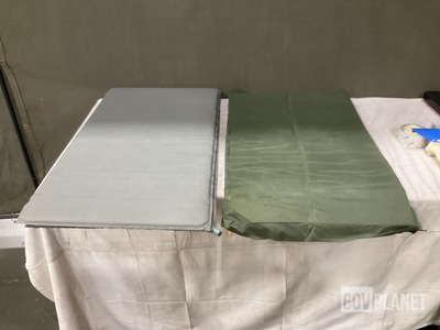 (56) Self-Inflating Sleeping Mats