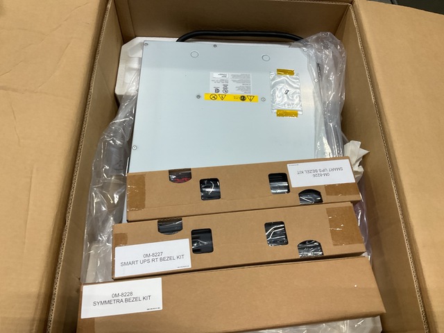 (8) APC AP9626 Step-Down Transformers