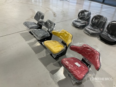 Quantity of (4) Tractor Seat その他 - 機械部品 (Unused)