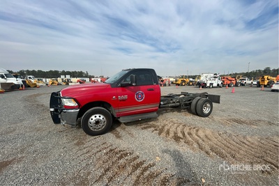 2018 Ram 3500 SLT 4x2 Cab and Chassis