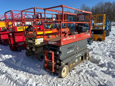 2016 Skyjack SJ3226 Electric Scissor Lift
