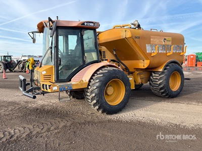 2014 Hydrema 912HM 2500 gal 4x4 Camion-citerne à eau articulé