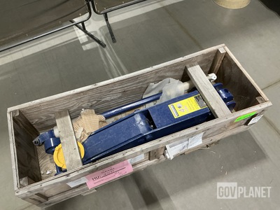 Hein-Werner HW93657 4-Ton Hydraulic Service Jack